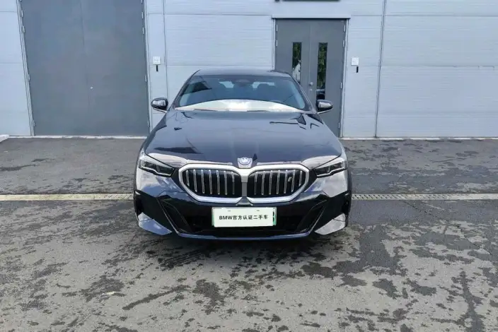 BMW i5 2025 Model eDrive35L M Sports Set – фото 2
