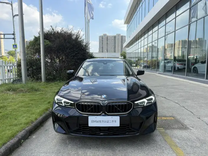 BMW 3 Series 2025 Model 330Li M Sports Night Set – фото 2