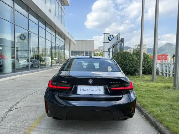 BMW 3 Series 2025 Model 330Li M Sports Night Set – фото 4