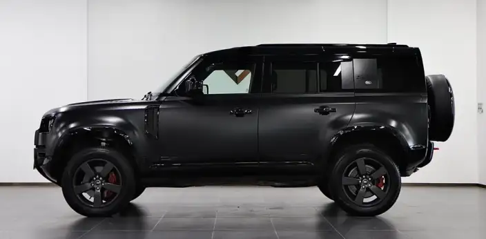 Land Rover Defender 2024 Model 110 3.0T P400 X – фото 4