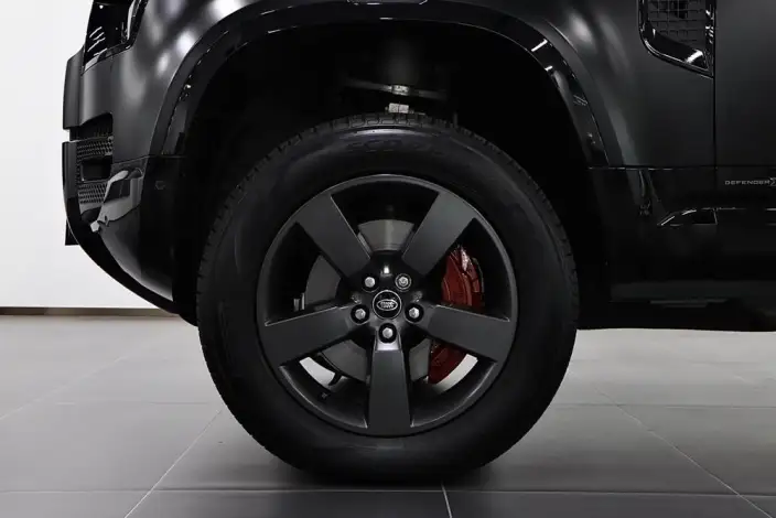 Land Rover Defender 2024 Model 110 3.0T P400 X – фото 8