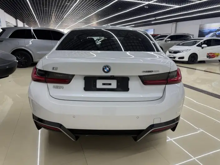 BMW i3 2026 Model eDrive40L Night Set – фото 5