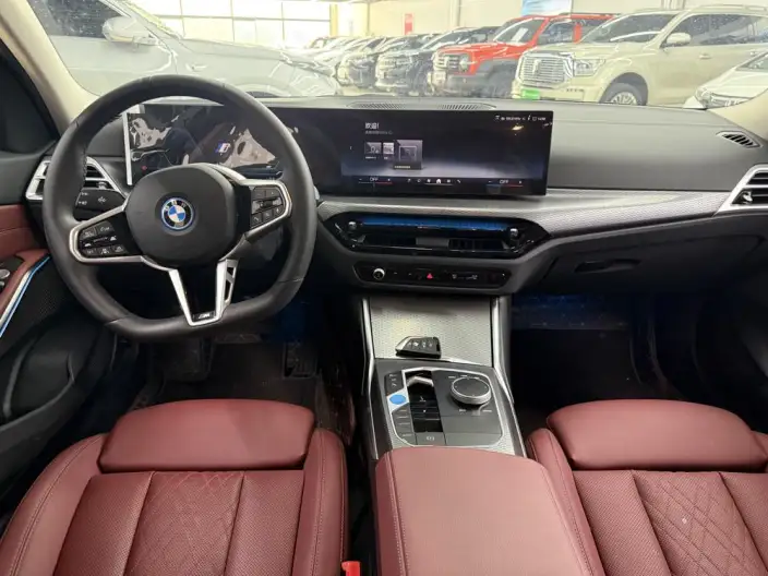 BMW i3 2026 Model eDrive40L Night Set – фото 7