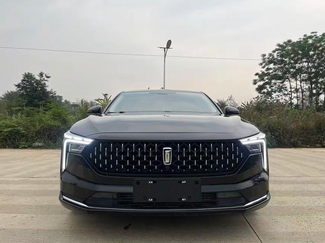 Bestune B70 2022 Third Gen 1.5T Automatic Enjoy – фото 2