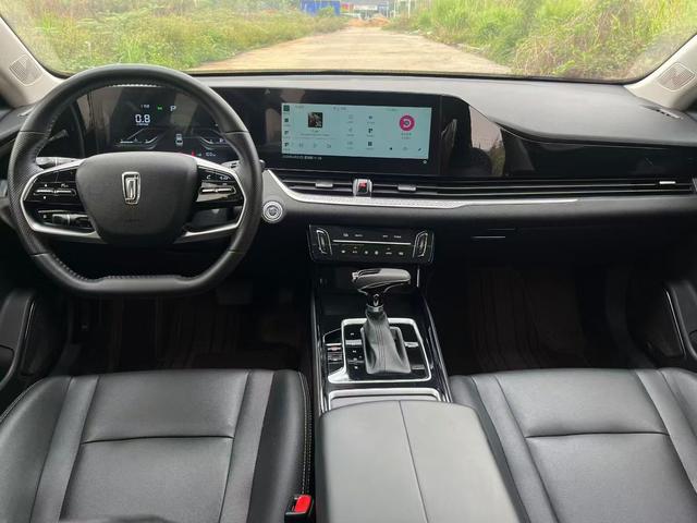 Bestune B70 2022 Third Gen 1.5T Automatic Enjoy – фото 5