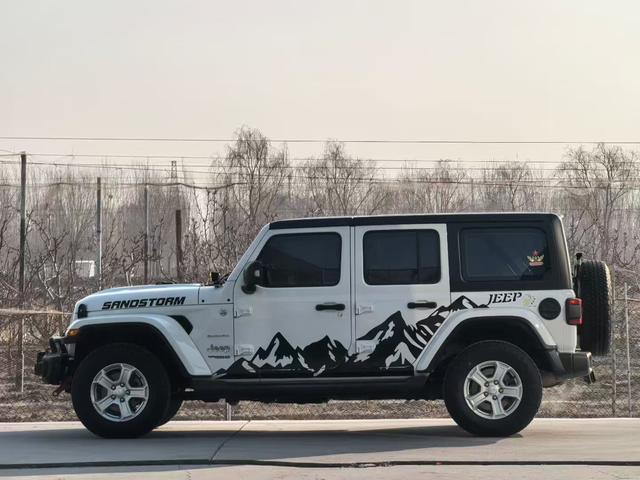 Jeep Wrangler 2019 2.0T Sahara 4-Door China VI – фото 8