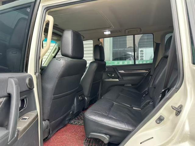 Pajero Модель 2018 года 3.8T автоматическое 4WD 7 seat параллельный импорт Imported – фото 5