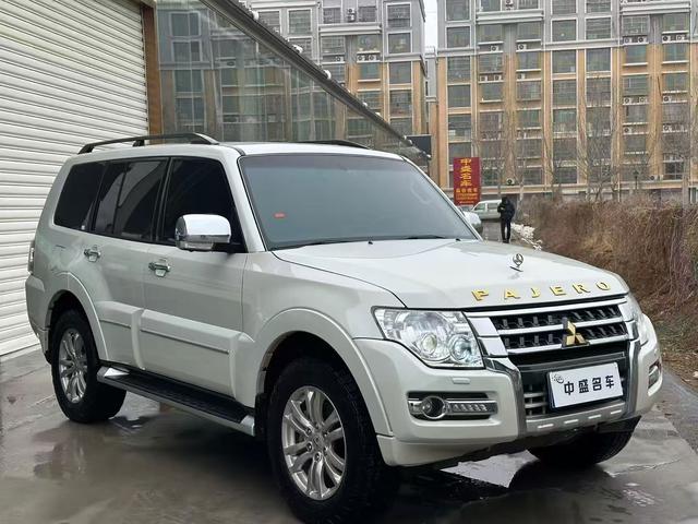 Pajero Модель 2018 года 3.8T автоматическое 4WD 7 seat параллельный импорт Imported – фото 7