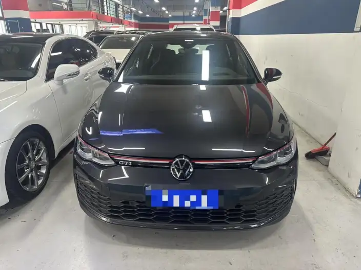 Volkswagen Golf GTI 2023 Model 380TSI DSG GTI – фото 2
