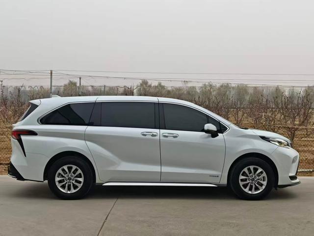 Granvia 2024 модификация Intelligent Hybrid 2.5L 2WD Com f ort Edition – фото 6