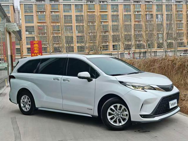 Granvia 2024 модификация Intelligent Hybrid 2.5L 2WD Com f ort Edition – фото 9