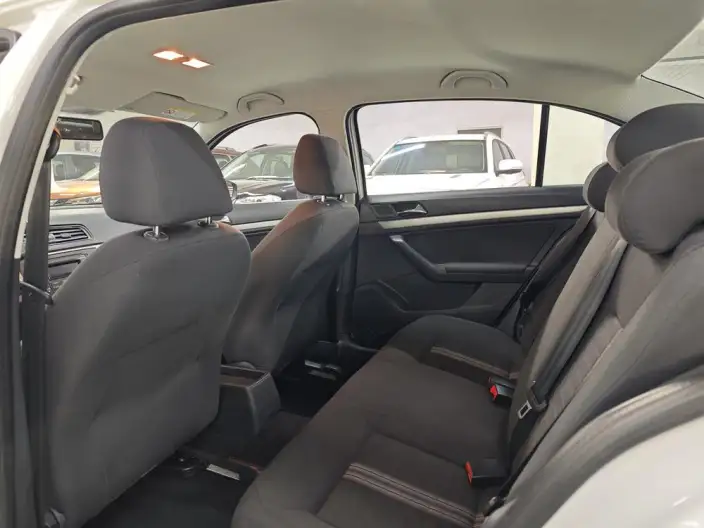 Volkswagen Lavida 2019 Model Voyage 1.5L Automatic Fashion edition China VI – фото 10