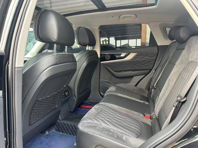 Hongqi HS5 2022 Facelift 2.0T Connected Qixiang AWD – фото 5