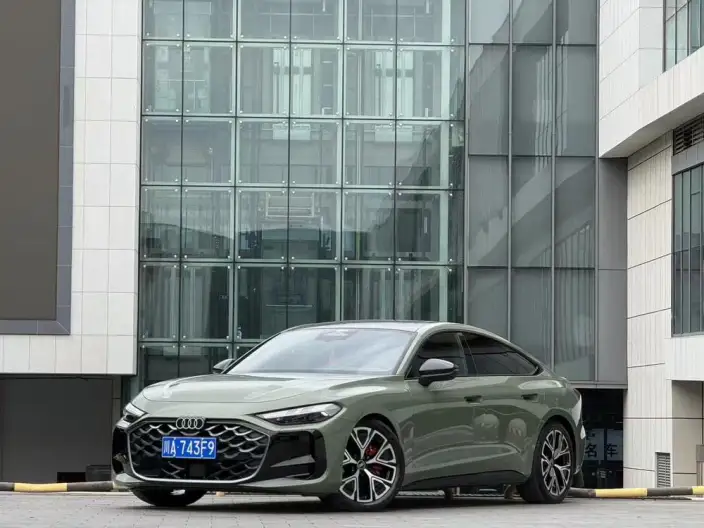 Audi A5 L Sportback 2026 Model 2.0TFSI 150kW Exclusive quattro Model – фото 1