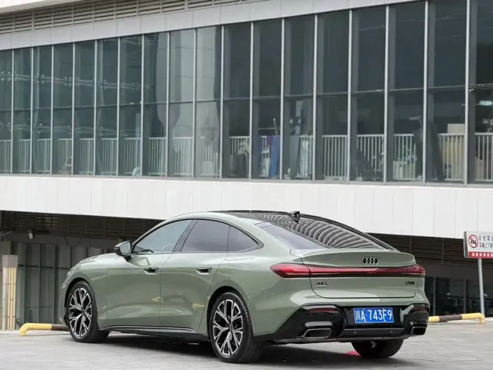 Audi A5 L Sportback 2026 Model 2.0TFSI 150kW Exclusive quattro Model – фото 3