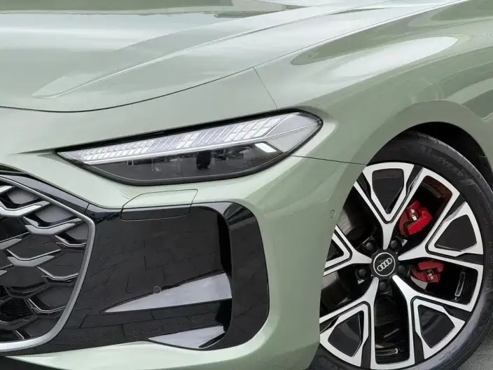 Audi A5 L Sportback 2026 Model 2.0TFSI 150kW Exclusive quattro Model – фото 6
