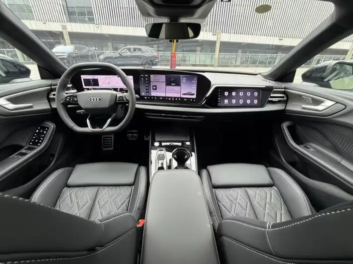 Audi A5 L Sportback 2026 Model 2.0TFSI 150kW Exclusive quattro Model – фото 10