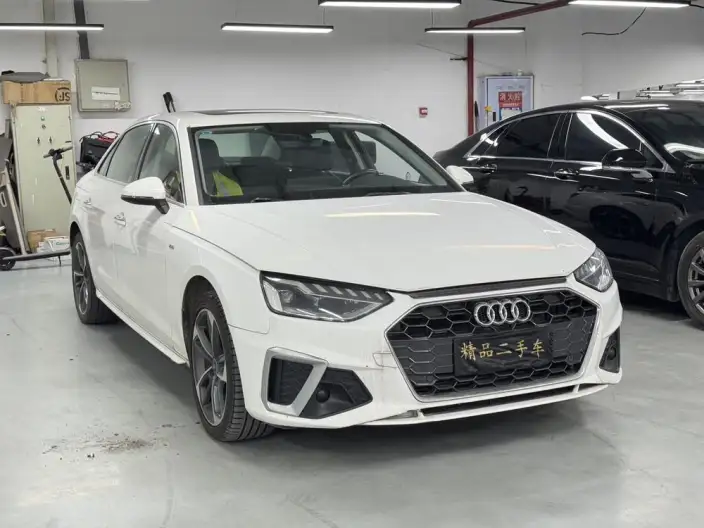 Audi A4 L 2022 Model 40 TFSI Fashion Dynamic Model – фото 3