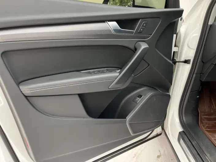 Audi Q5L 2022 Model Facelift 40T Luxury Dynamic Model – фото 9