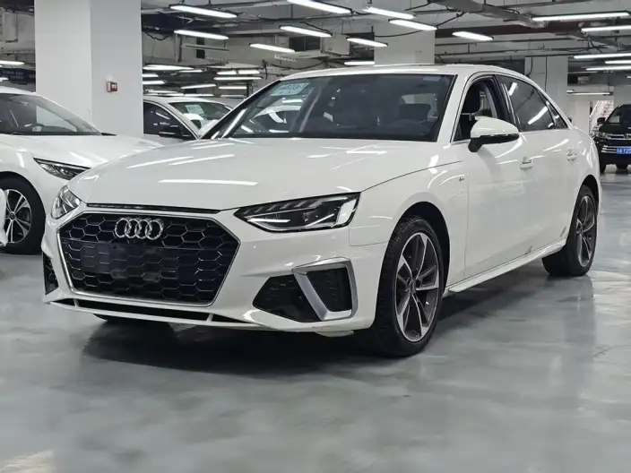 Audi A4 L 2022 Model 40 TFSI Fashion Dynamic Model – фото 1
