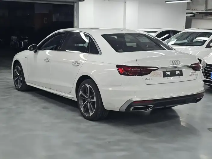 Audi A4 L 2022 Model 40 TFSI Fashion Dynamic Model – фото 4