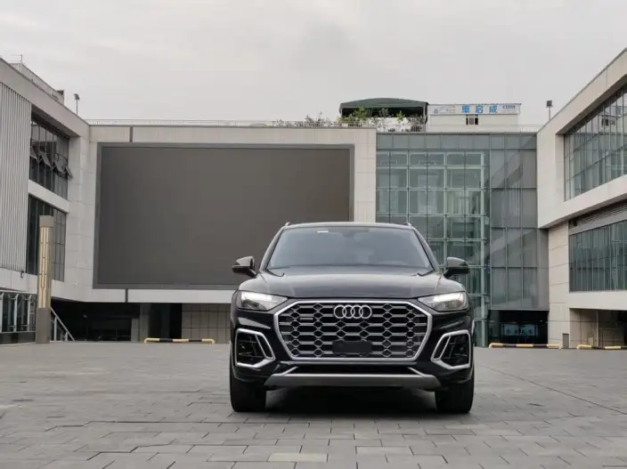 Audi Q5L 2023 Model 45T Luxury Dynamic Model – фото 2