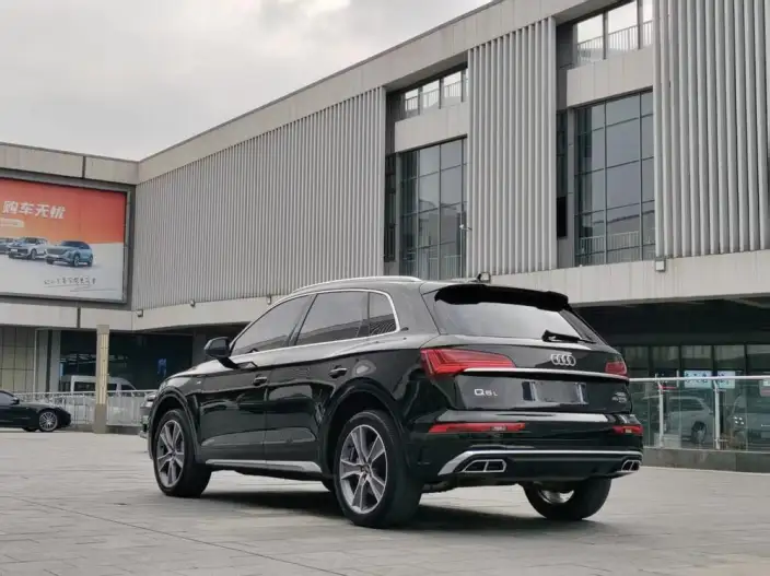 Audi Q5L 2023 Model 45T Luxury Dynamic Model – фото 4