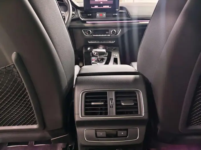 Audi Q5L 2023 Model 45T Luxury Dynamic Model – фото 7