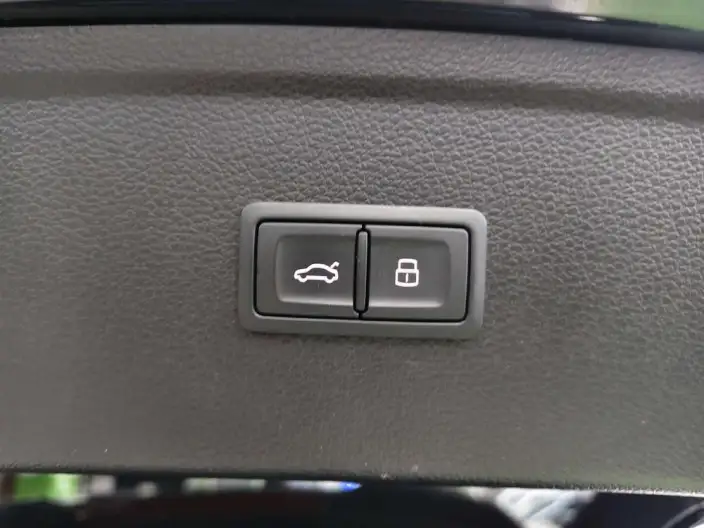 Audi Q5L 2023 Model 45T Luxury Dynamic Model – фото 8
