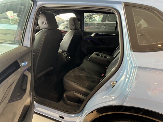 Volkswagen Tiguan L 2025 Model Pro 380TSI 4WD R-Line Zhizun Edition – фото 6