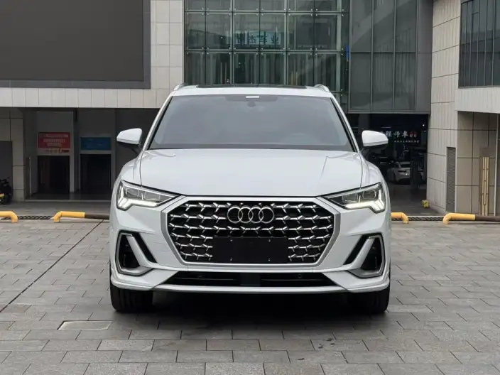 AUDI Q3 2024 Model 35 TFSI Fashion Dynamic Model – фото 2