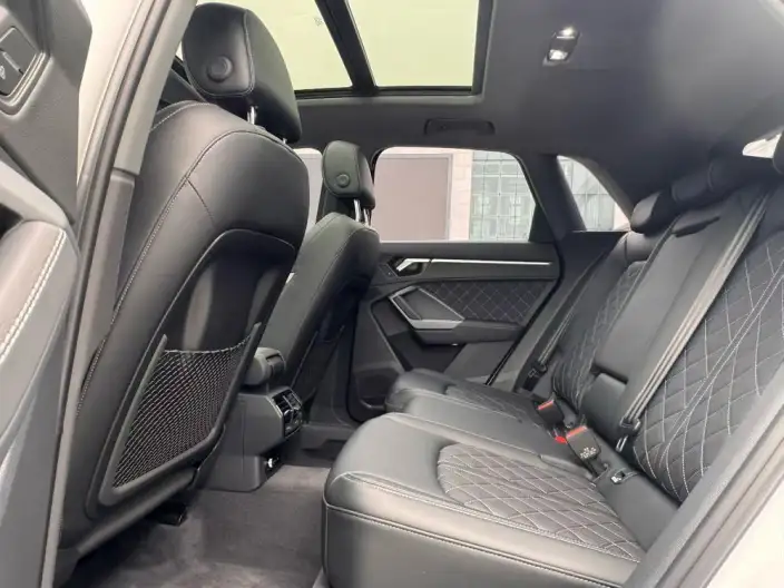 AUDI Q3 2024 Model 35 TFSI Fashion Dynamic Model – фото 9