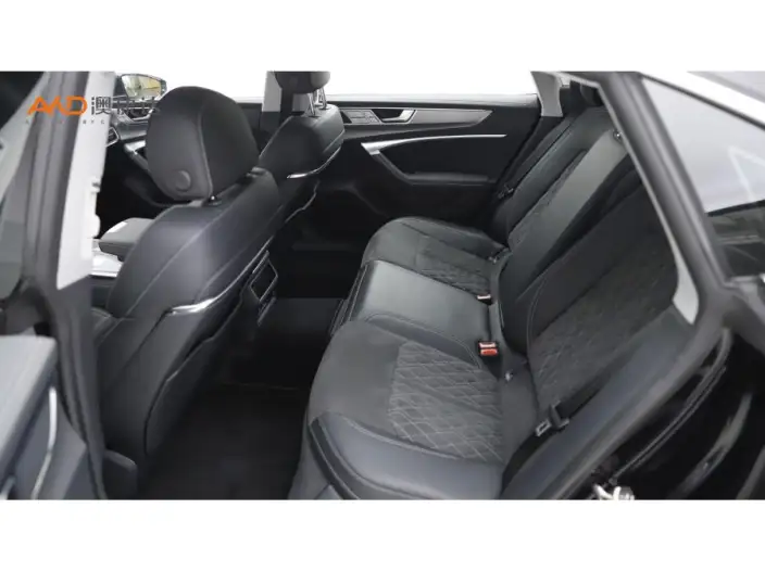 Audi A7 L 2024 Model 45 TFSI quattro Luxury Model – фото 10