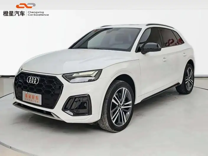 Audi Q5L 2023 Model 40T Luxury Dynamic Model – фото 1