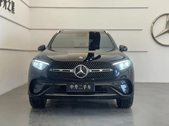 Mercedes-Benz GLC 2025 Model GLC 260 L 4MATIC Luxury Model 5 seat – фото 2