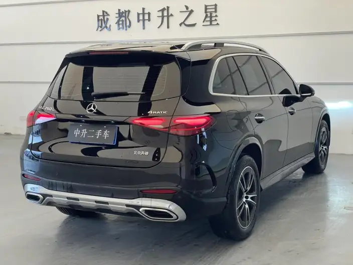 Mercedes-Benz GLC 2025 Model GLC 260 L 4MATIC Luxury Model 5 seat – фото 5