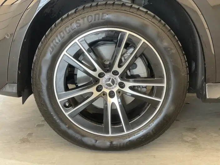 Mercedes-Benz GLC 2025 Model GLC 260 L 4MATIC Luxury Model 5 seat – фото 6