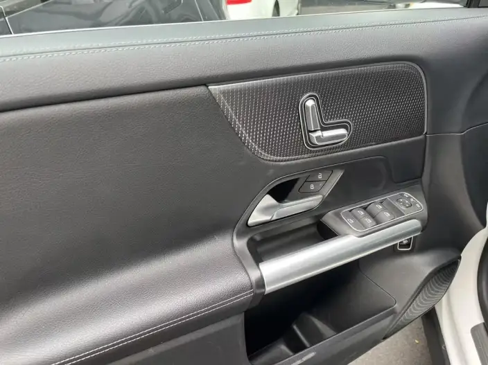 Mercedes-Benz GLA 2023 Model GLA 220 – фото 9