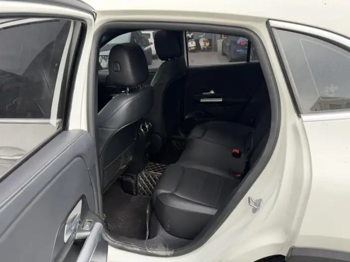 Mercedes-Benz GLA 2022 Model Facelift GLA 200 – фото 8