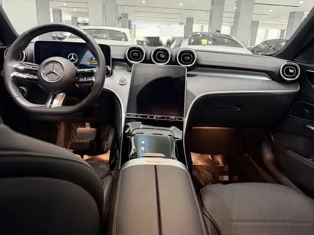 Mercedes-Benz C-Class 2024 Model C 260 L Sports Edition – фото 6