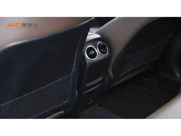 Mercedes-Benz GLB 2023 Model GLB 220 Fashion Model – фото 5