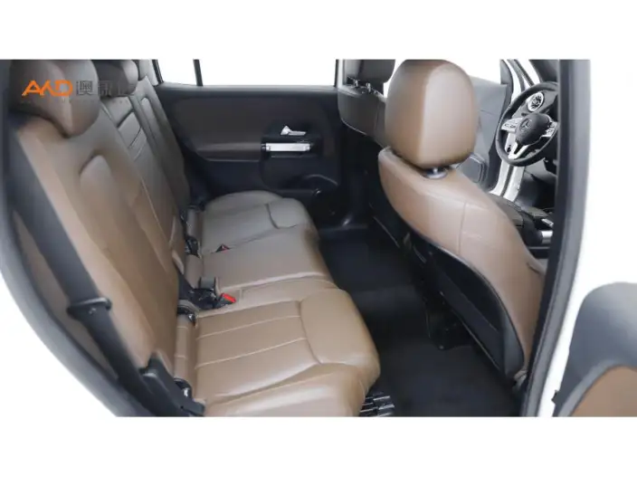Mercedes-Benz GLB 2023 Model GLB 220 Fashion Model – фото 8