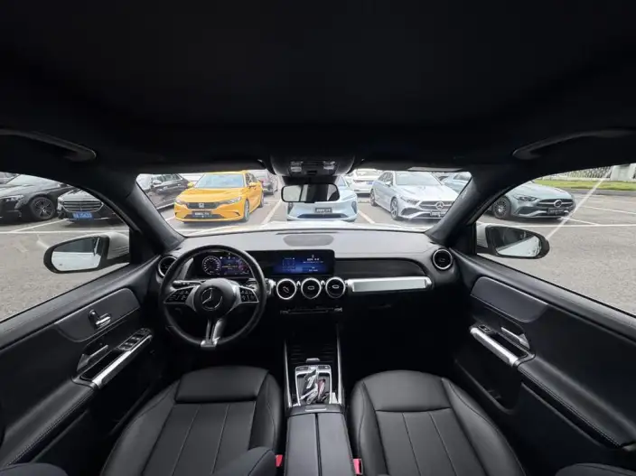 Mercedes-Benz GLB 2024 Model GLB 200 Dynamic Model – фото 8