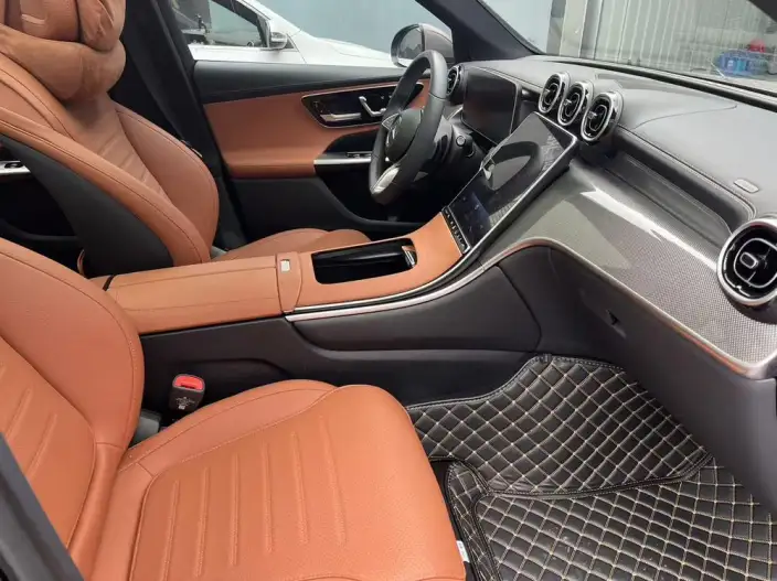 Mercedes-Benz GLC 2024 Model GLC 260 L 4MATIC Dynamic Model 5 seat – фото 7