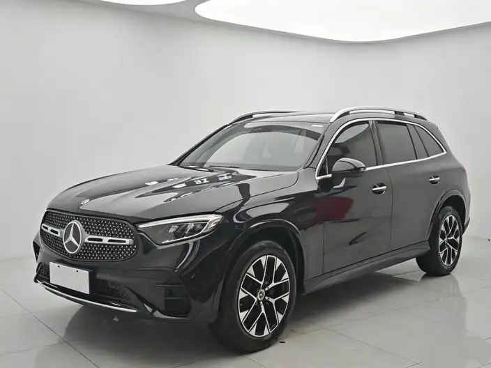 Mercedes-Benz GLC 2024 Model Facelift GLC 260 L 4MATIC Luxury Model 5 seat – фото 1