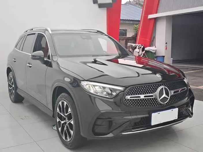 Mercedes-Benz GLC 2024 Model Facelift GLC 260 L 4MATIC Luxury Model 5 seat – фото 3