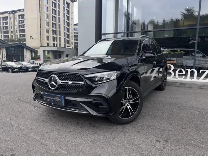 Mercedes-Benz GLC 2025 Model GLC 260 L 4MATIC Luxury Model 5 seat – фото 1