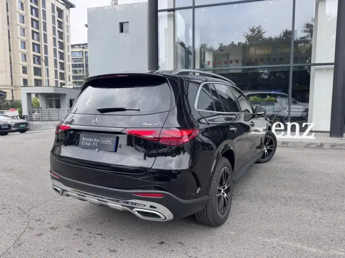 Mercedes-Benz GLC 2025 Model GLC 260 L 4MATIC Luxury Model 5 seat – фото 5