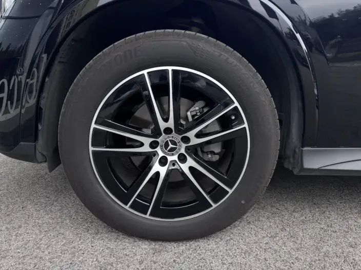 Mercedes-Benz GLC 2025 Model GLC 260 L 4MATIC Luxury Model 5 seat – фото 7