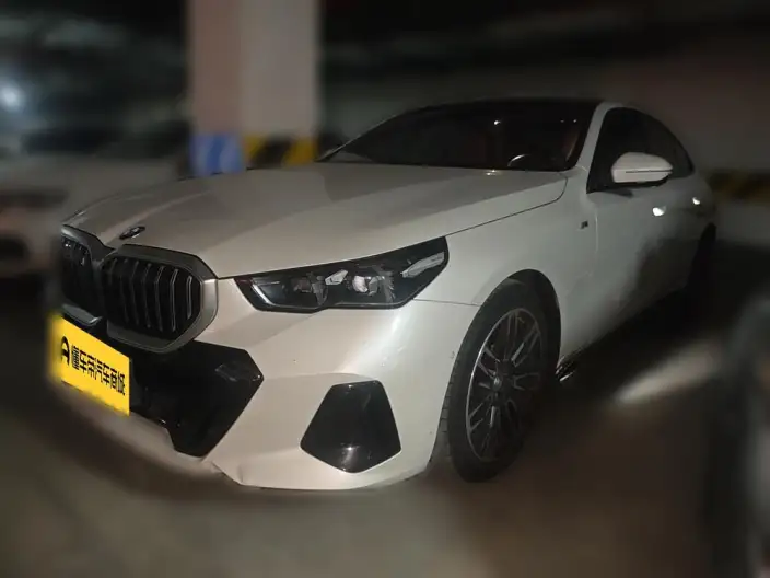 BMW 5 Series Imported 2024 Model 525i M Sports Set – фото 1